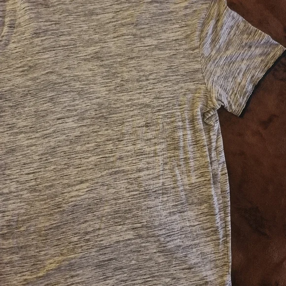 INC International Concepts V-Neck Shirt | Silver | Large - Picture 8 of 9